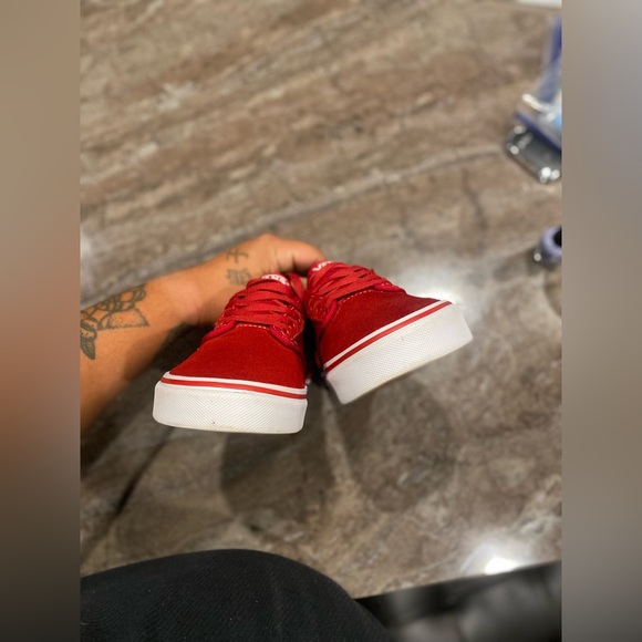 Red classic vans - Picture 7 of 9
